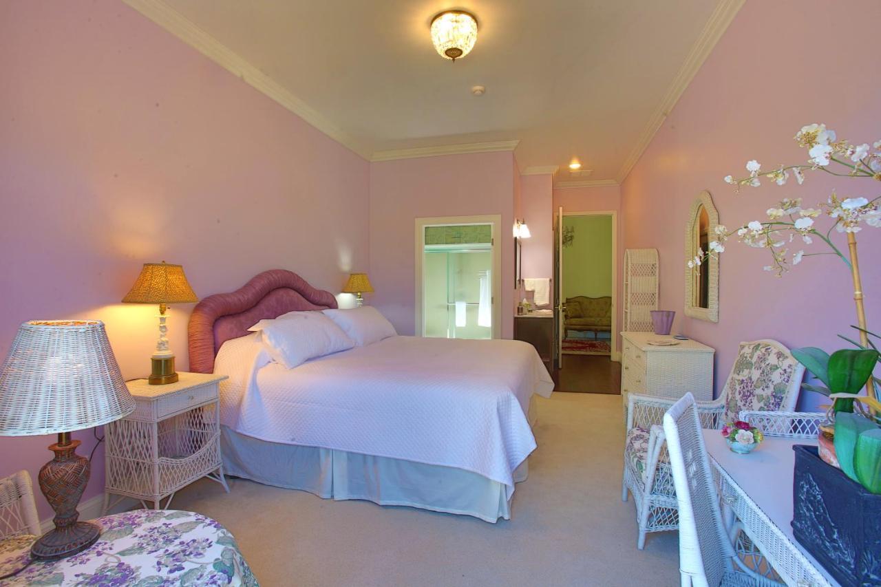 Inntiquity, A Country Inn Logansport Екстериор снимка